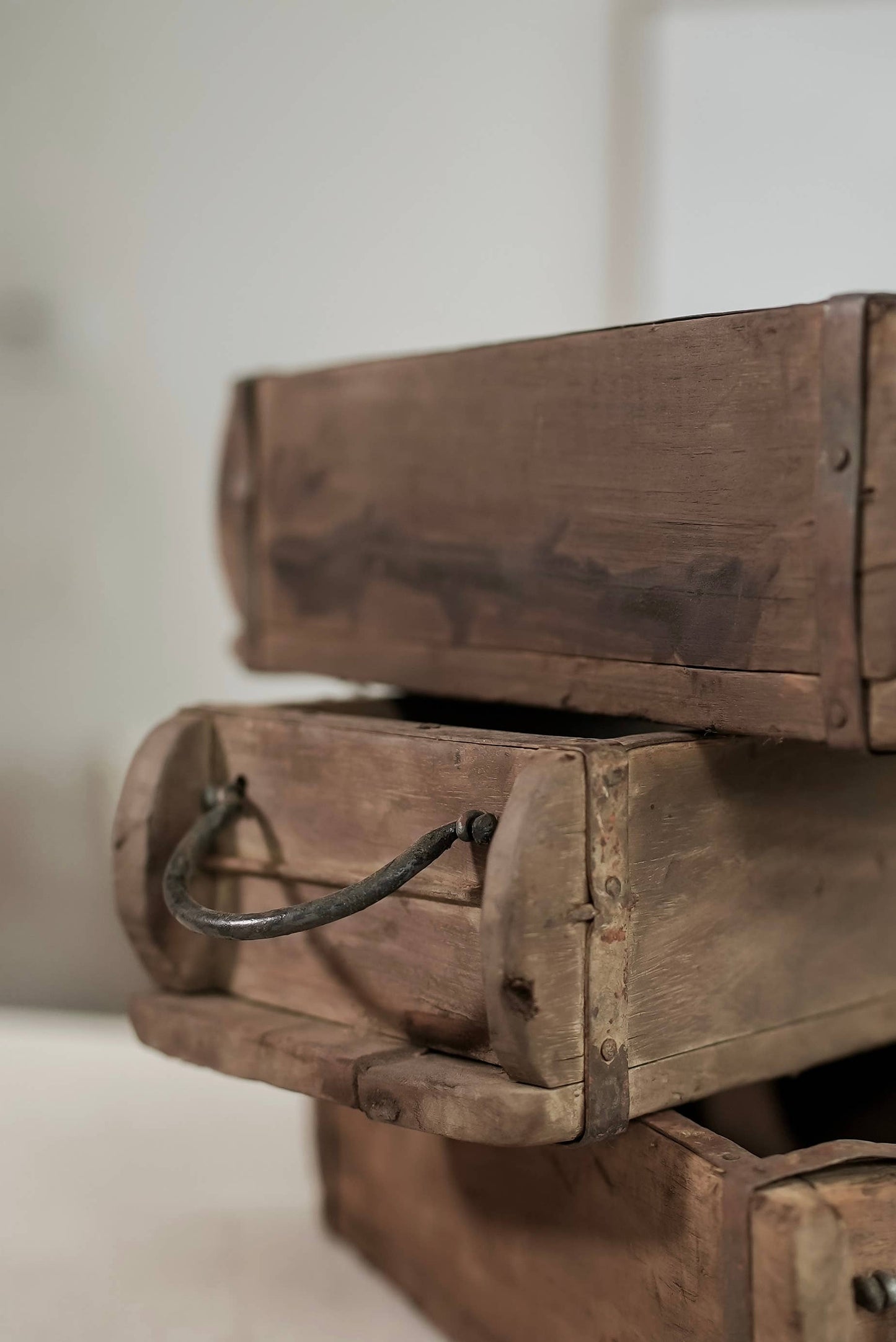 Vintage Wooden et Sacha - Magnolia Lane co. Home + Garden + Gift