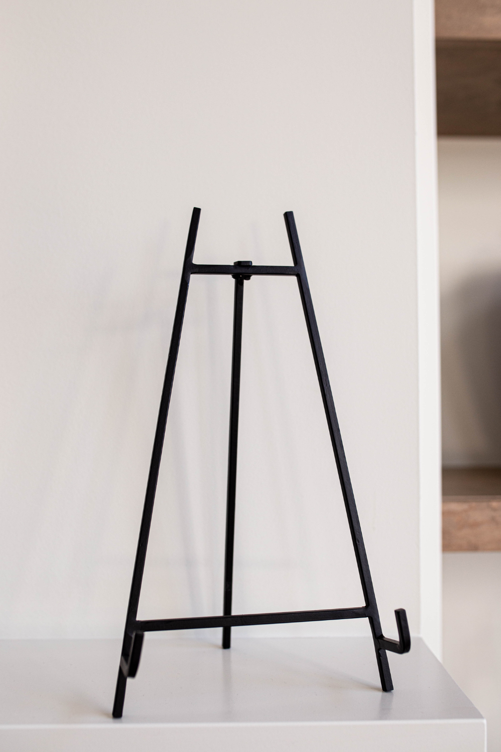Art Photo Easel Black Iron Stand - Magnolia Lane co. Home + Garden + Gift