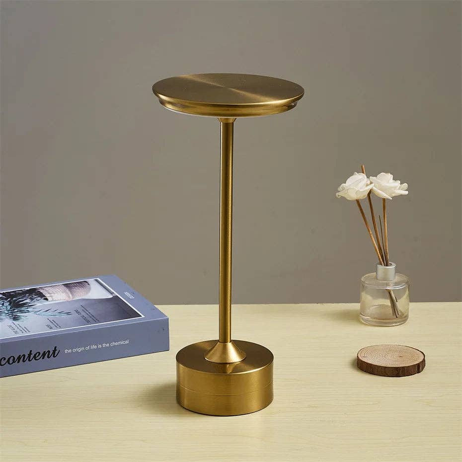Metal Lamp - Magnolia Lane co. Home + Garden + Gift