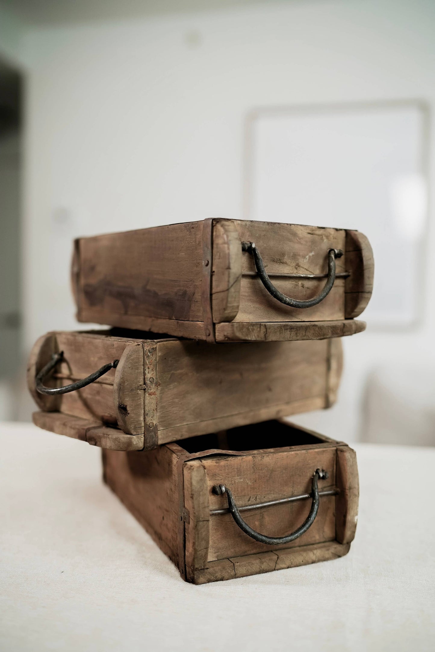 Vintage Wooden et Sacha - Magnolia Lane co. Home + Garden + Gift