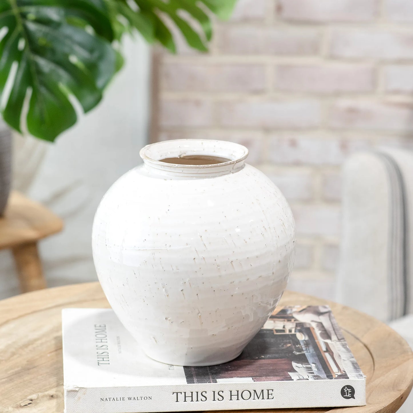 8" WHITE CERAMIC ROUND VASE - Magnolia Lane co. Home + Garden + Gift